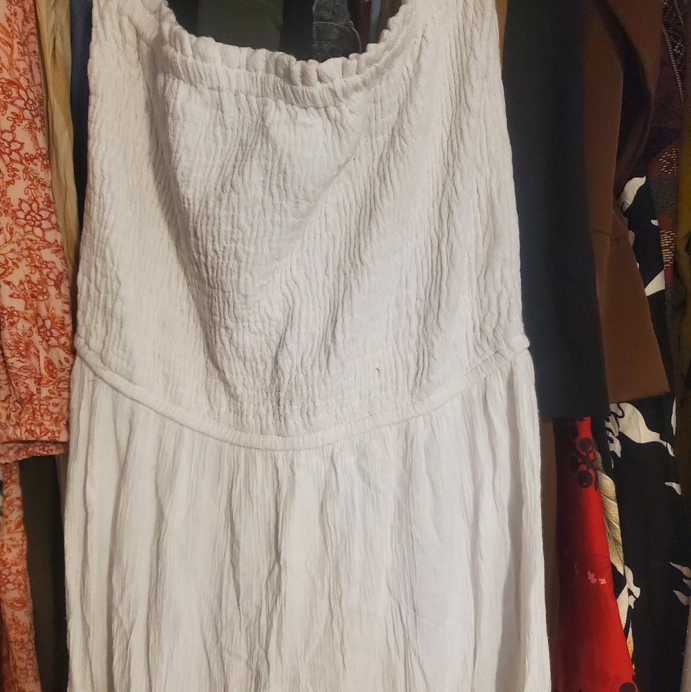 White Maxi Tube Dress Made In India - Picture 4 of 4